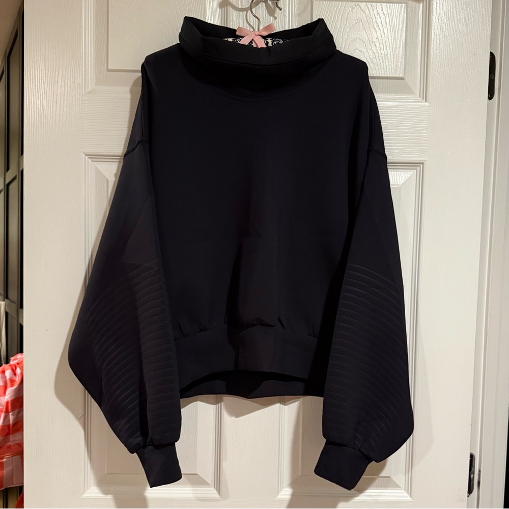Lululemon Full Flourish Pullover Size 8